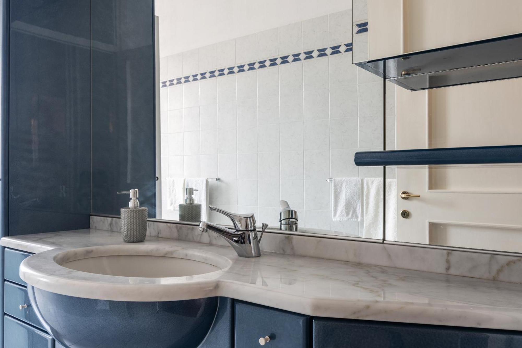 شقة Il Bilocale Con Terrazzo Dei Marchesi ميلان المظهر الخارجي الصورة